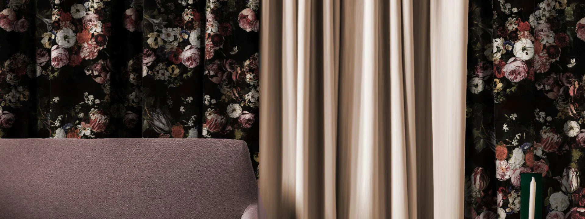 7 Best Curtain Colour Combinations for Your Bedroom